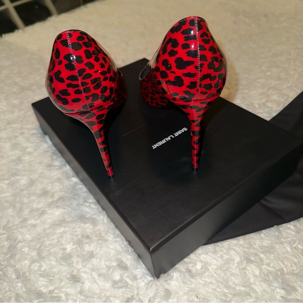 Saint Laurent Chiffon Babycat rouge Leopard Patent Pointed-Toe Pumps 40 NEW - Picture 4 of 9